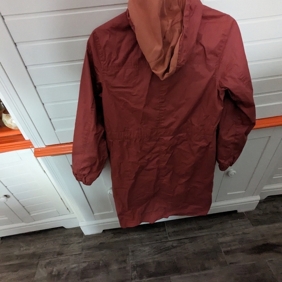 Xs a new day rain jacket - Picture 2 of 2